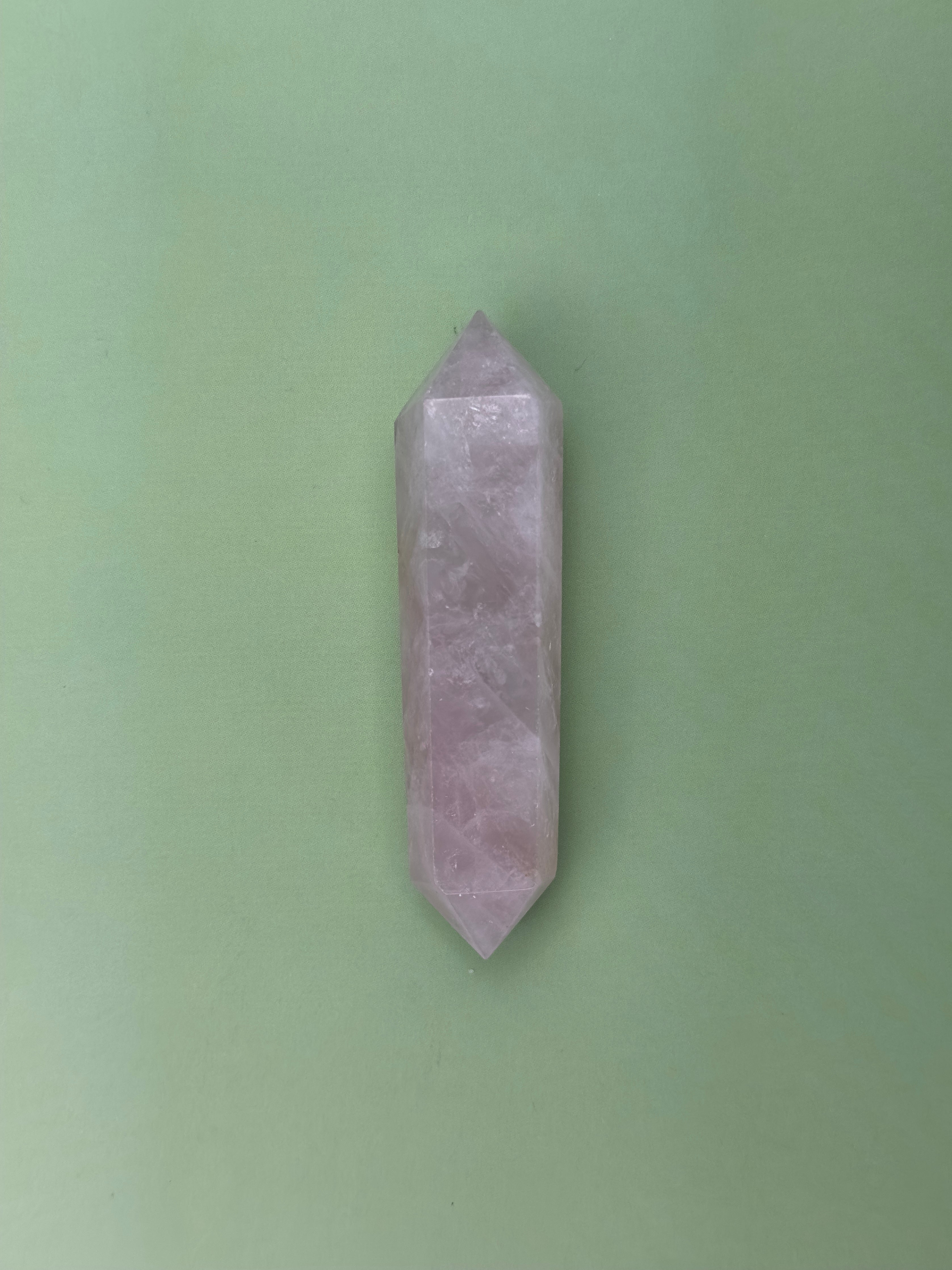 Rose quartz - Double-terminated point