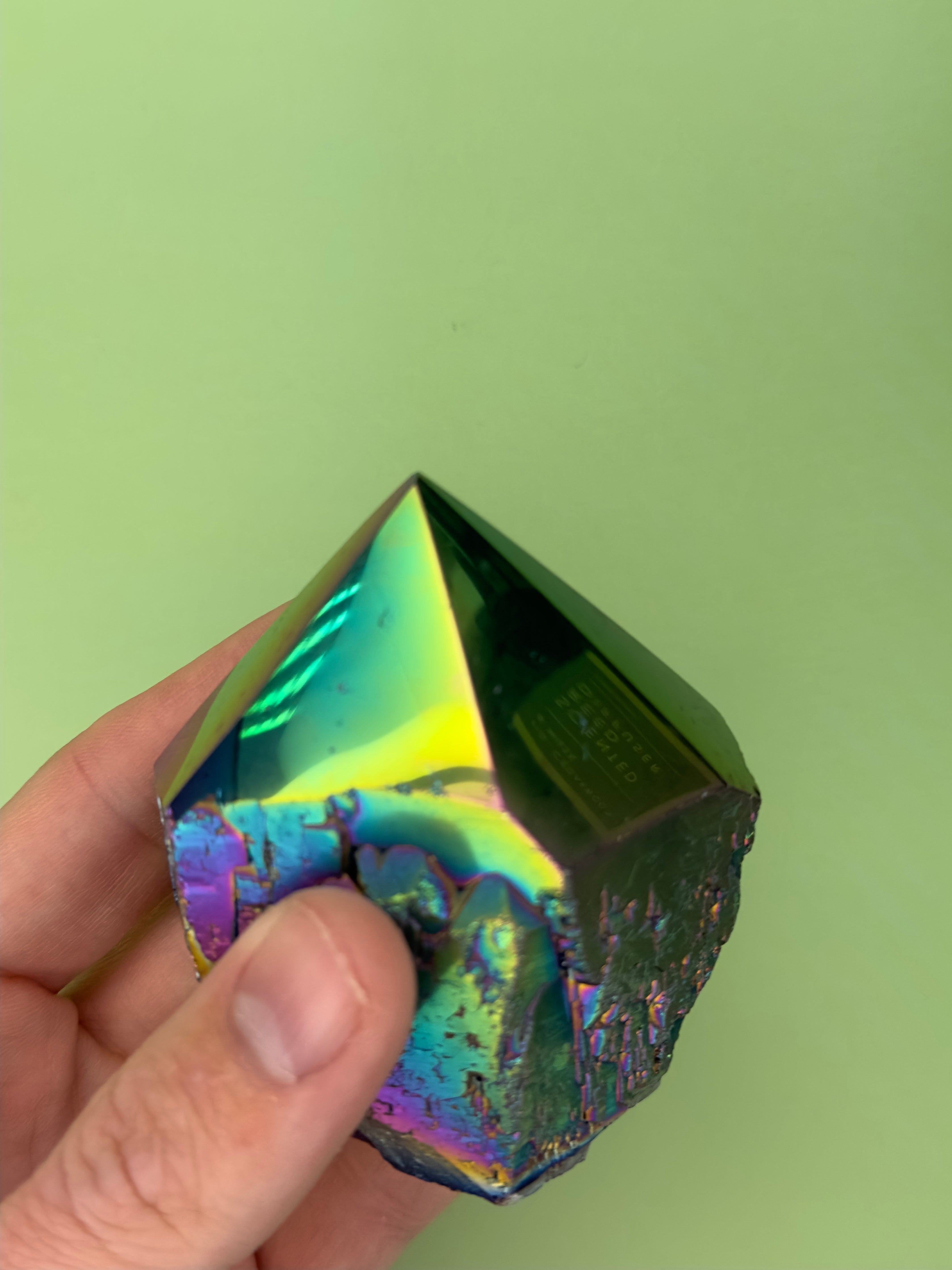 Titanium aura quartz - Rough, polished point