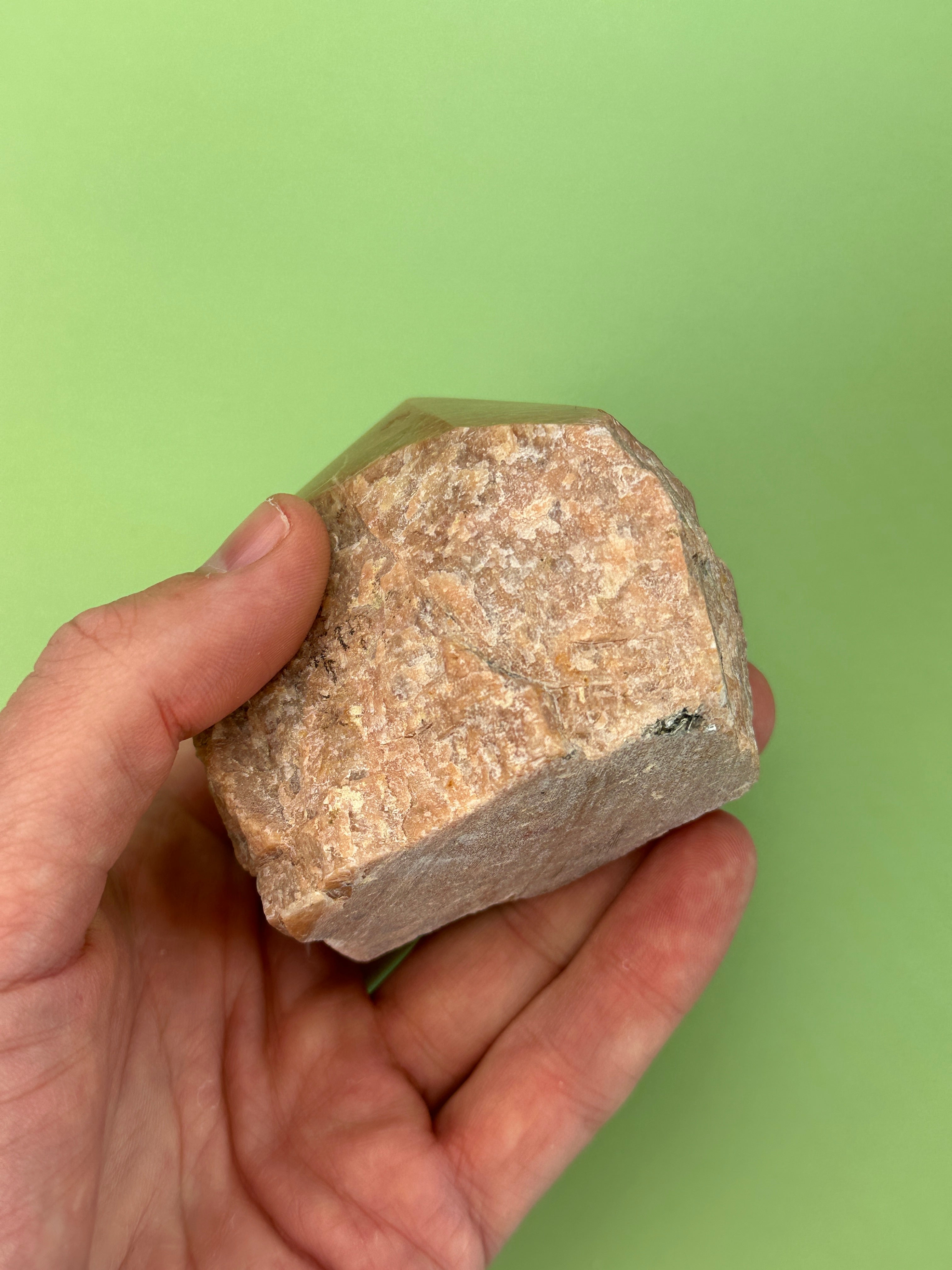 Peach moonstone - Rough cut point