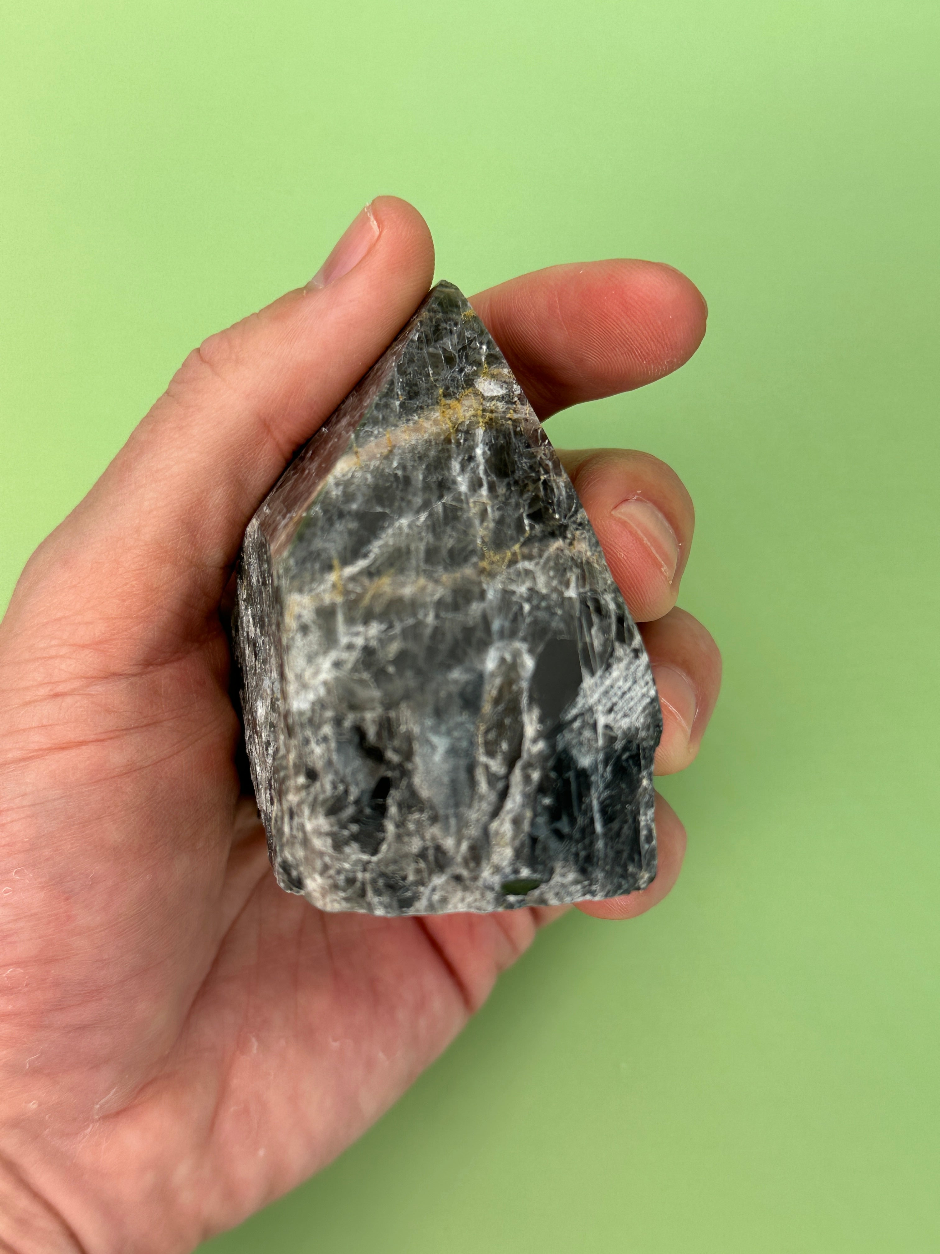 Black moonstone - Rough cut point