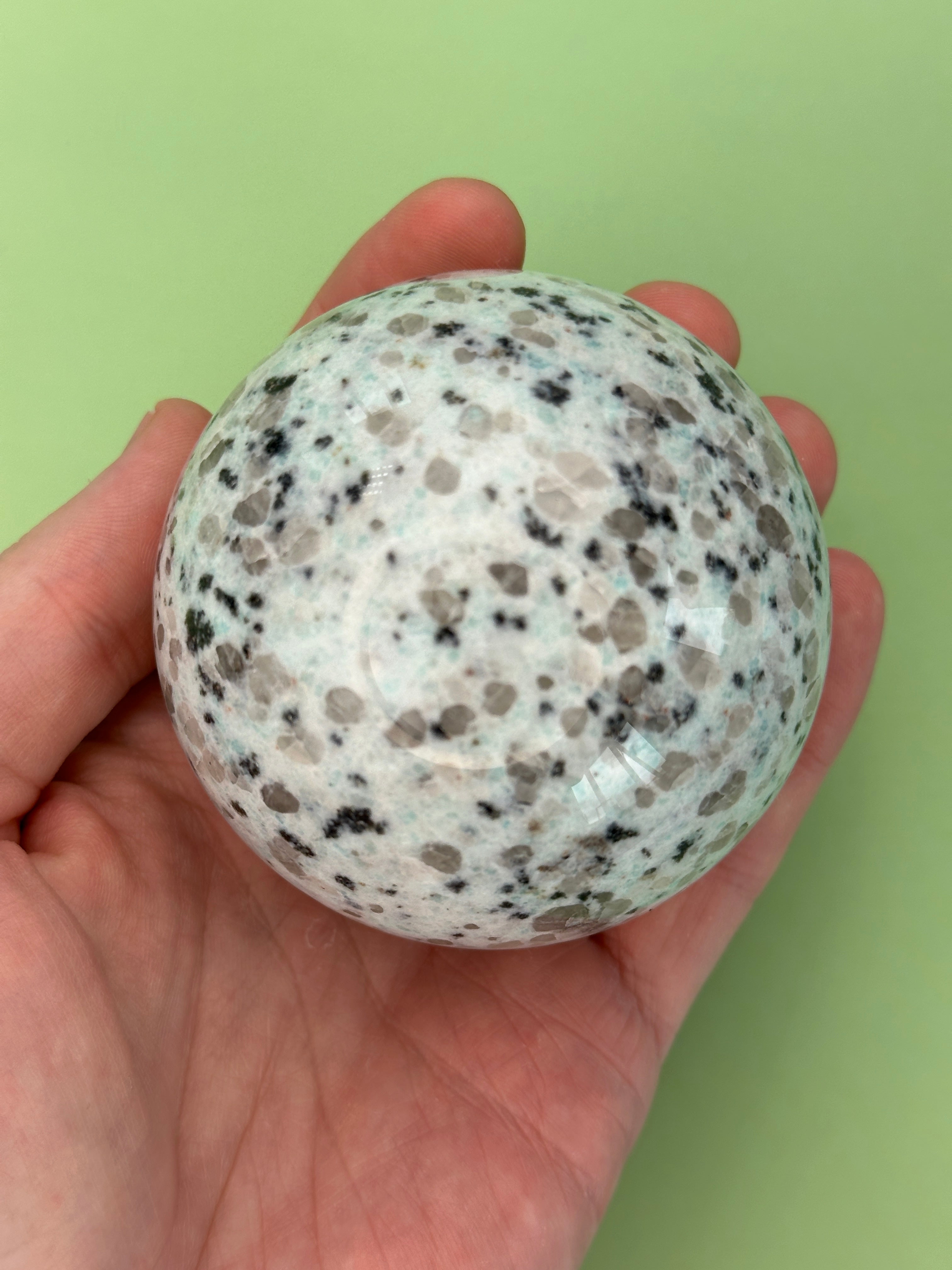 Kiwi jasper - XL Sphere