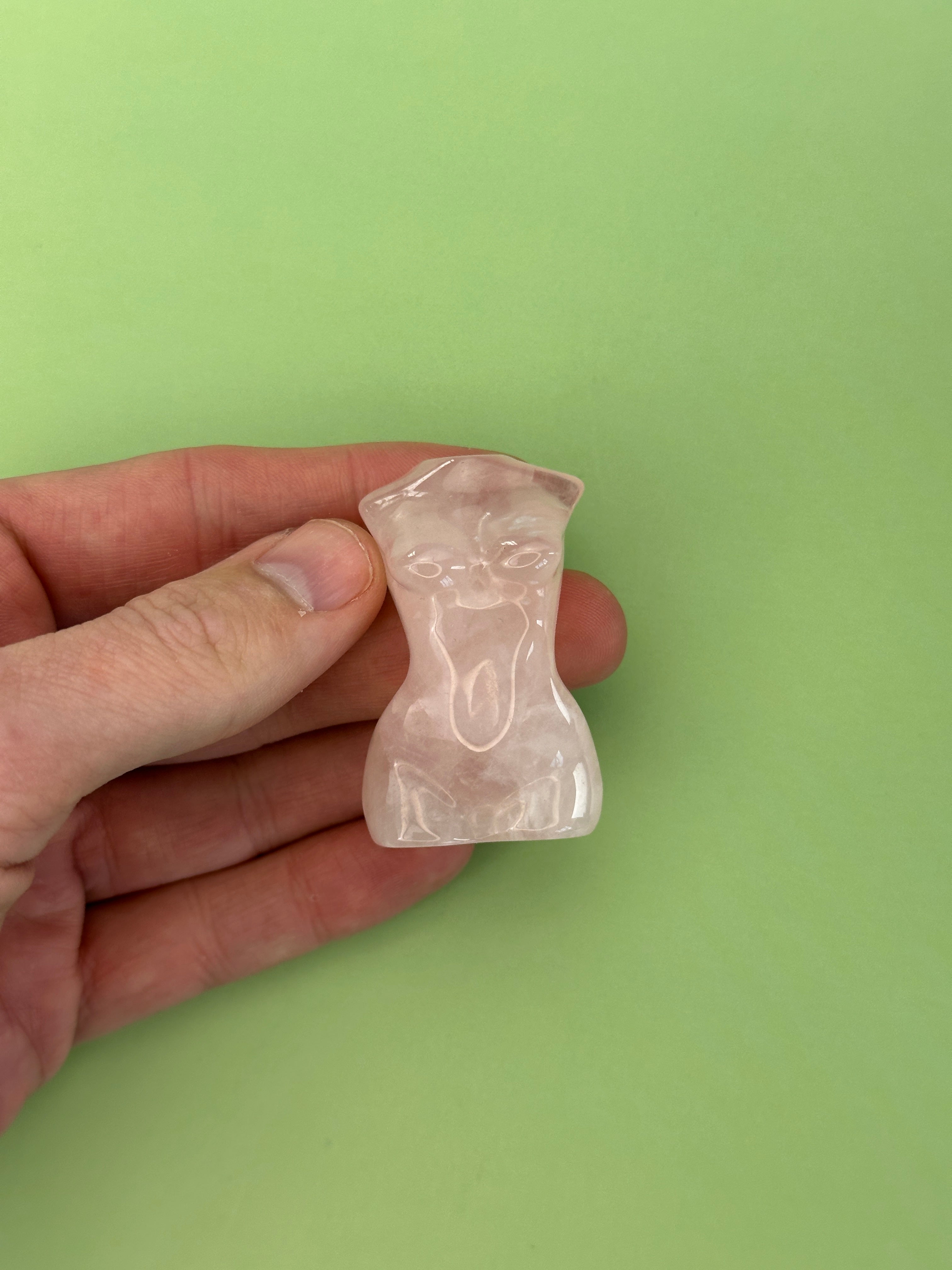Rose quartz - Female torso