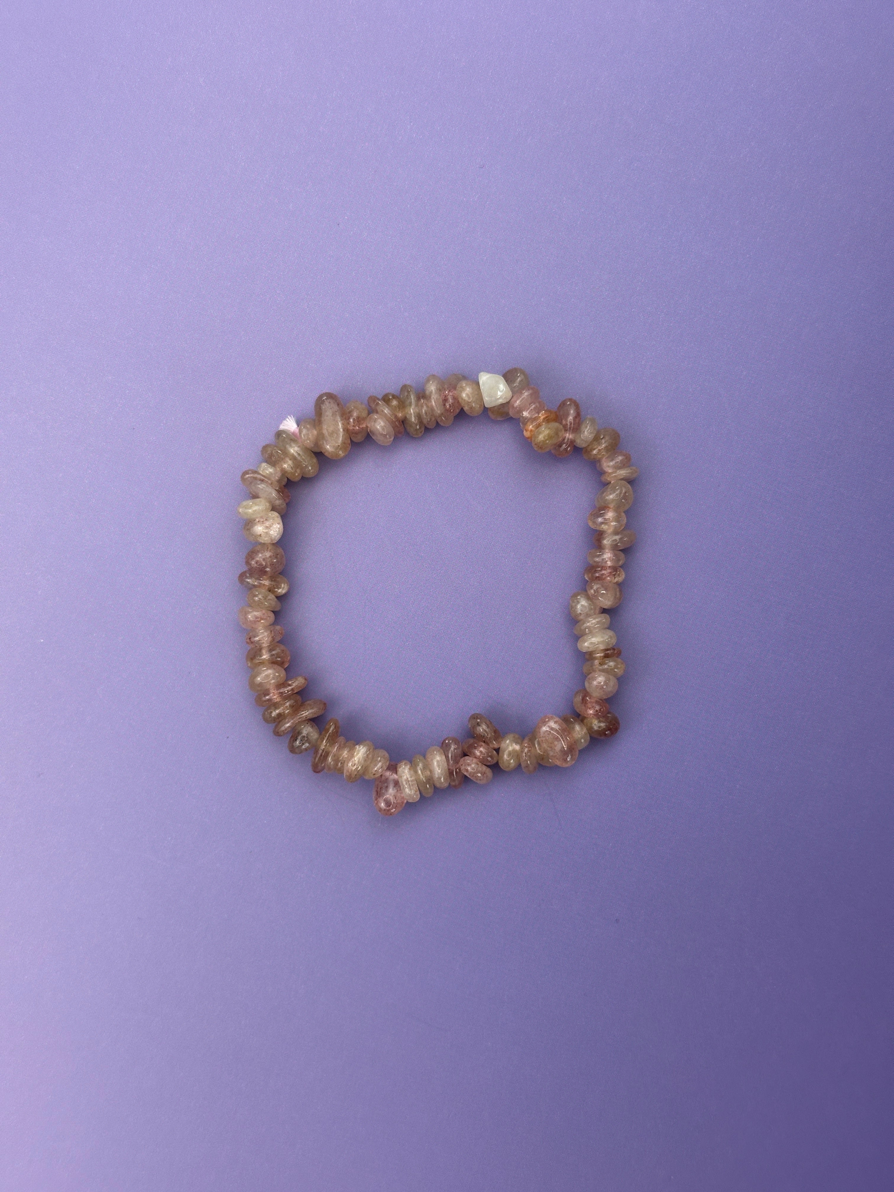 Strawberry quartz - Crystal chip bracelet