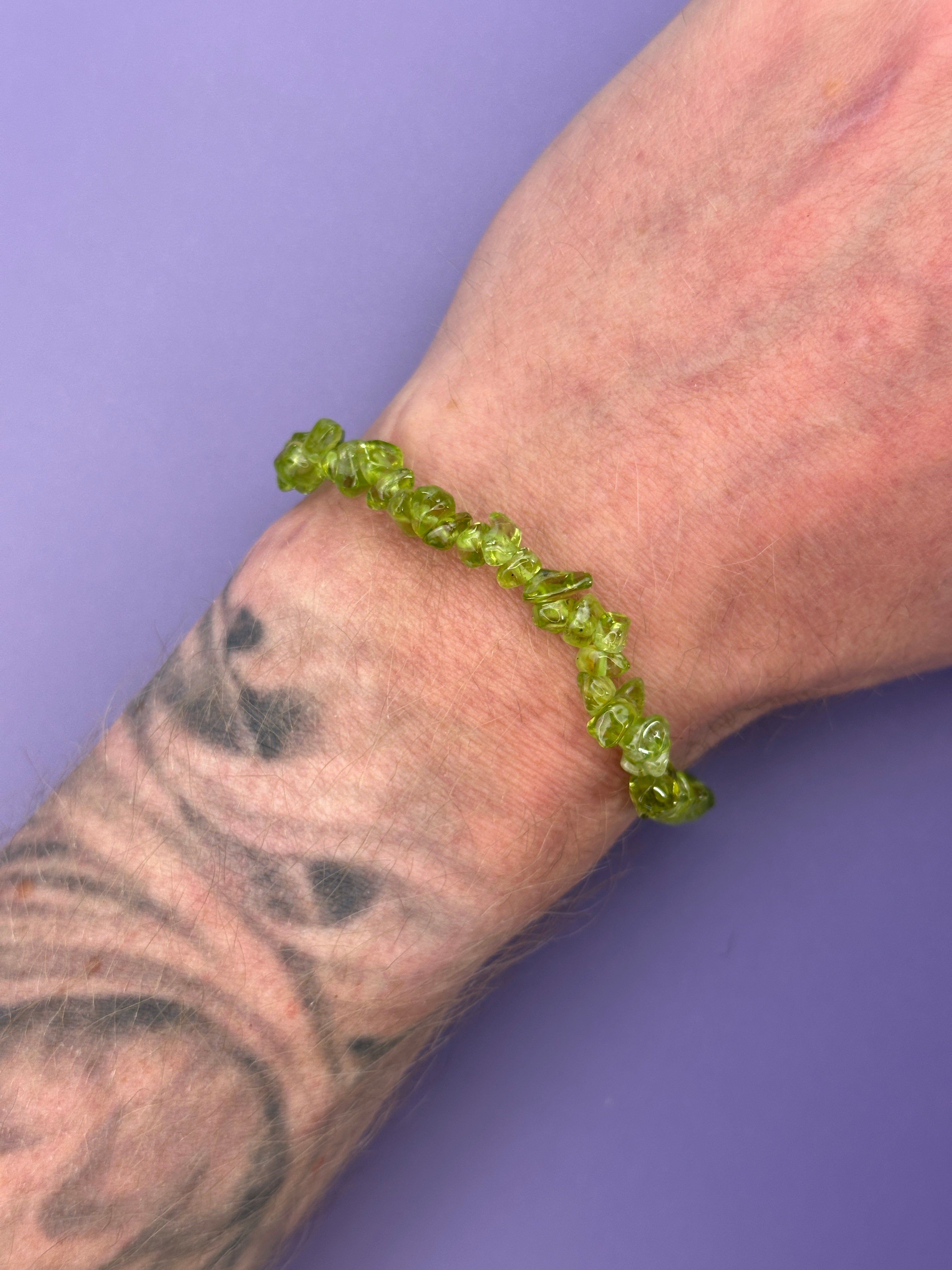Peridot - Crystal chip bracelet