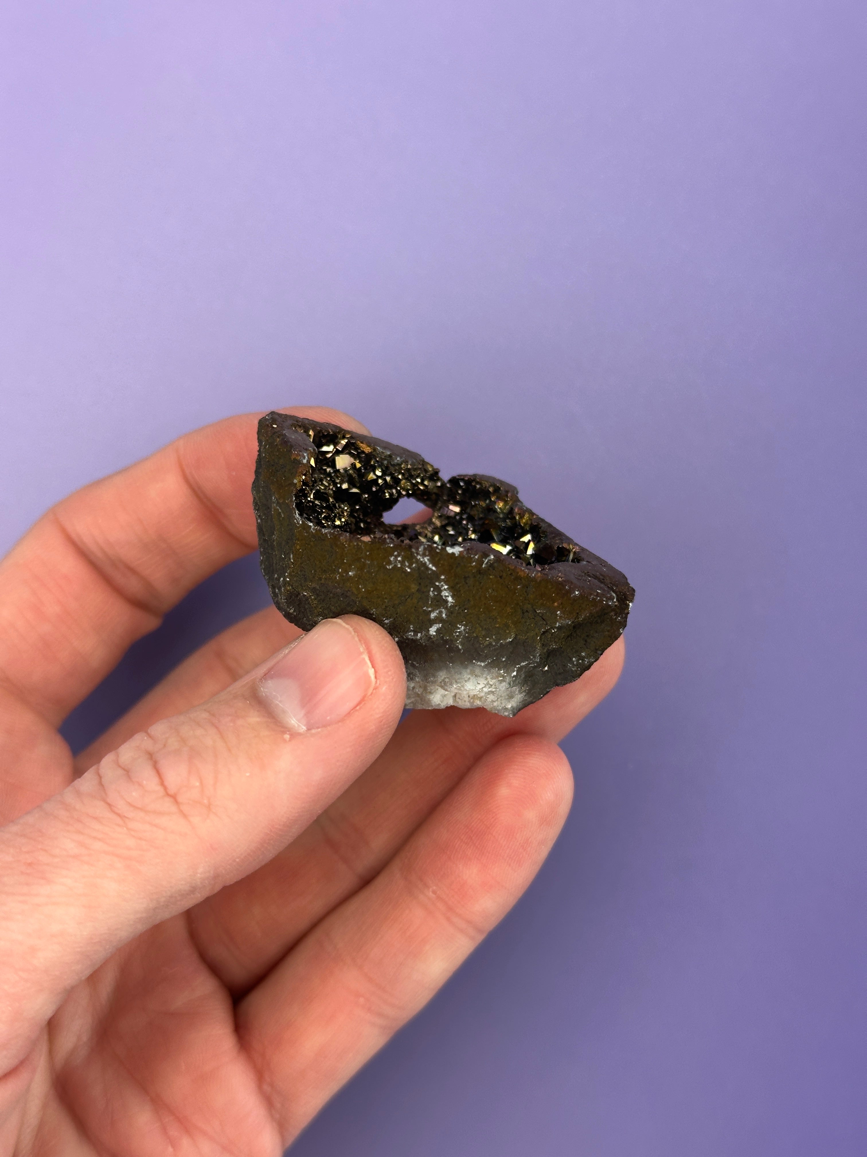 Gold aura quartz - Half geode