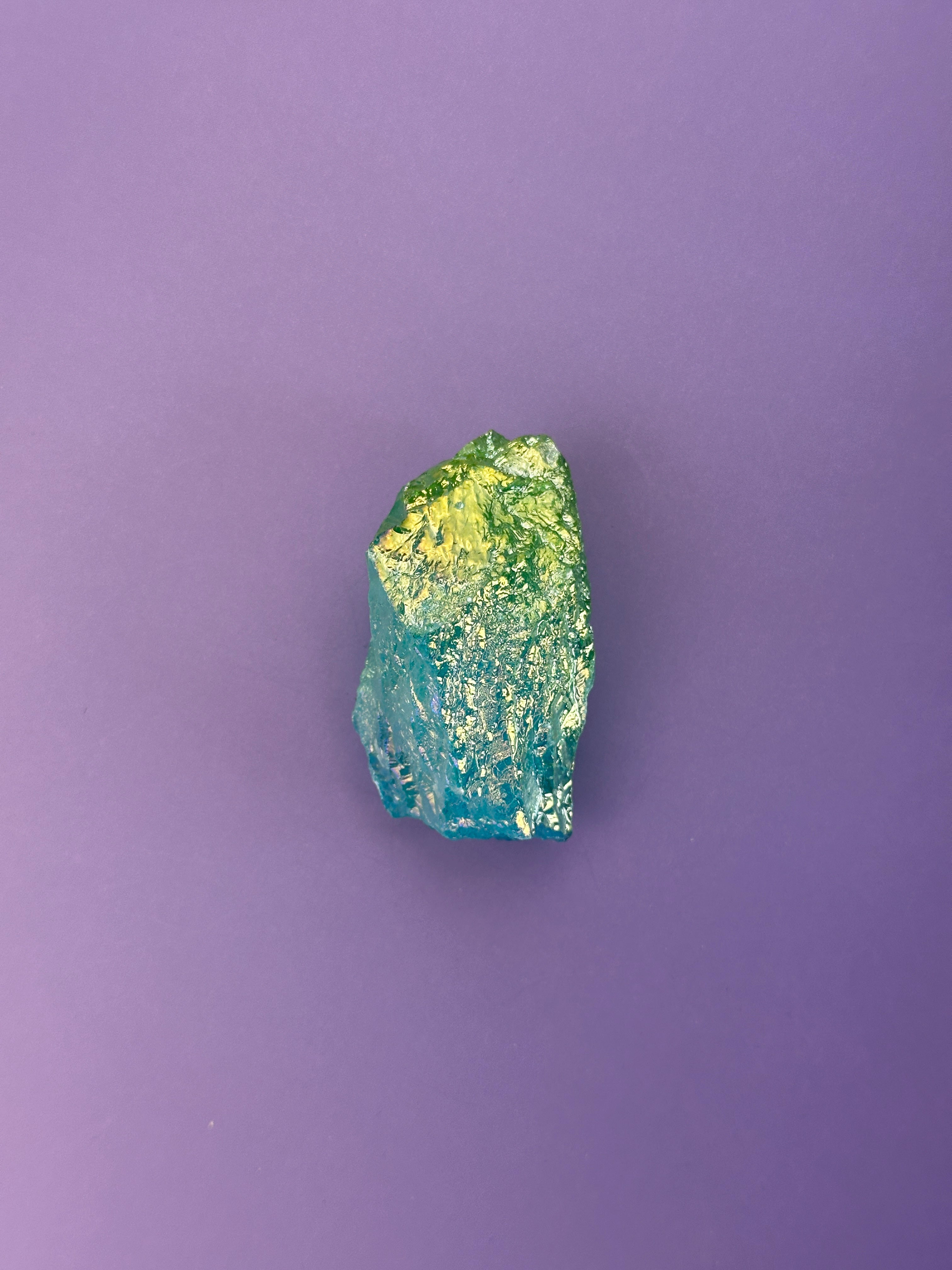 Green-yellow aura quartz - Rough chunk