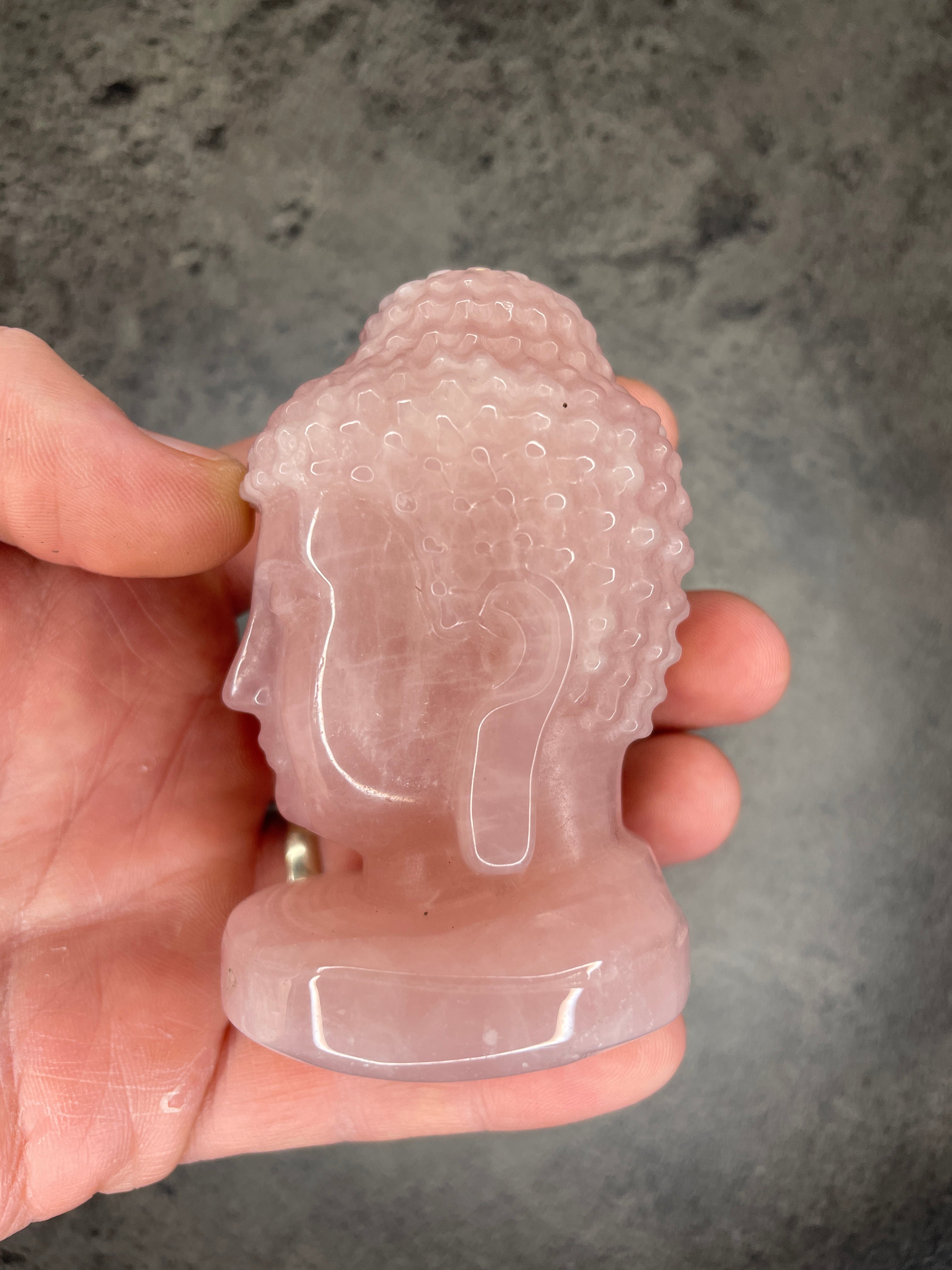 Rose quartz - Buddha head