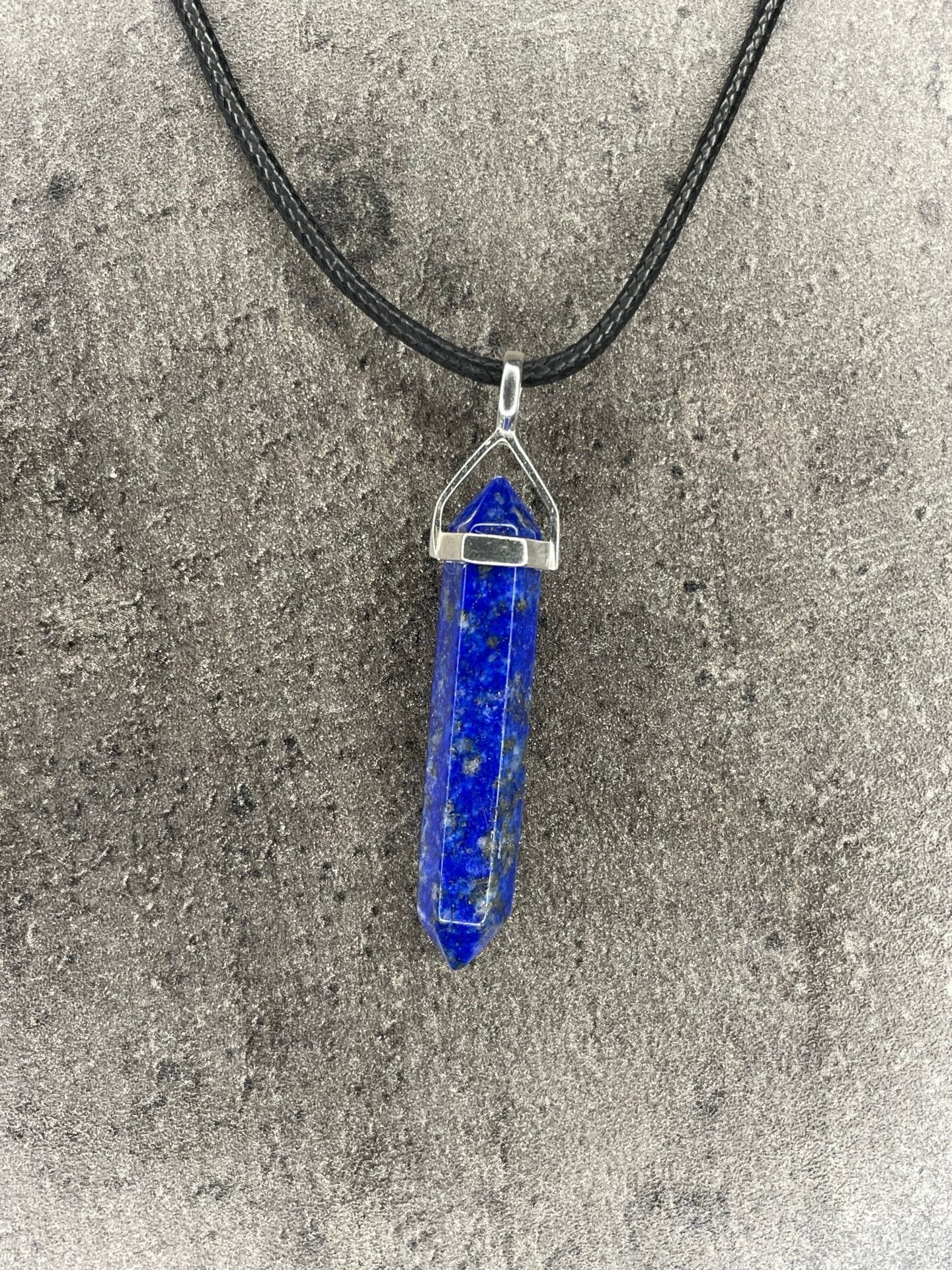Enlightenment pendant - Lapis lazuli